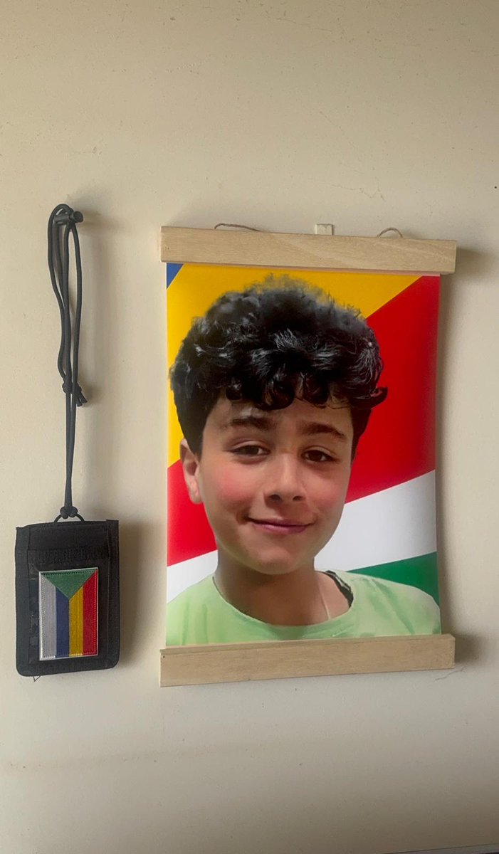 DanyKalek's tweet image. بصورتك اليوم زيّنت بيتي
يا كبير ومتقمّص بجسد صبي
وصّل يا صالح لربنا صوتـــي
الشيطان صار عندو كتاب ونبي