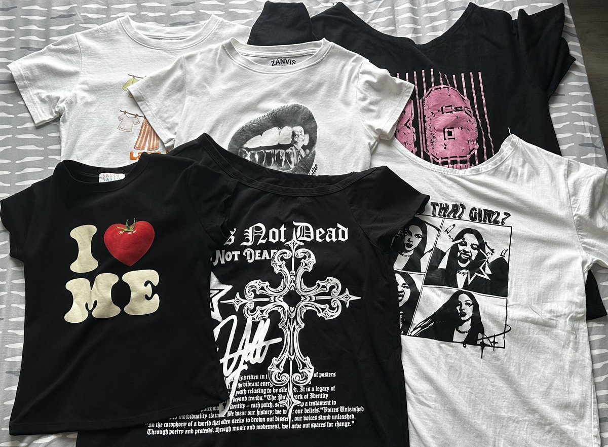 Gxmm_sp's tweet image. ‼️ขายเทค้าบบ มีทั้งมือ1และมือ2 ค่าส่ง50฿ (ฟอล+รี+ปัก 35฿) ราคาหลักสิบไม่เกิน 120 งับบบ💖 ฝากร้านเล็กๆด้วยน้าทุกคนน✨
#ส่งต่อเสื้อผ้ามือสอง #ส่งต่อเสื้อผ้ามือ2 #ส่งต่อเสื้อผ้ามือสองสภาพดี #ส่งต่อ #ส่งต่อเสื้อผ้า #โล๊ะตู้เสื้อผ้า #โล๊ะตู้