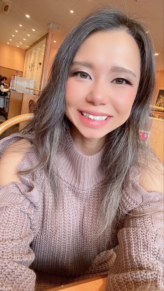 今日は #FWJ
#MIDJAPANCHAMPIONSHIP #WOMANSPHYSIQUE #種村みつき 選手の応援サポートに来てます。私も大会前の減量中で食欲の我慢が爆発しそう💥 #サイゼリア #コーヒー #炭酸水 ガブ飲み🤣笑顔で耐えてます‼️