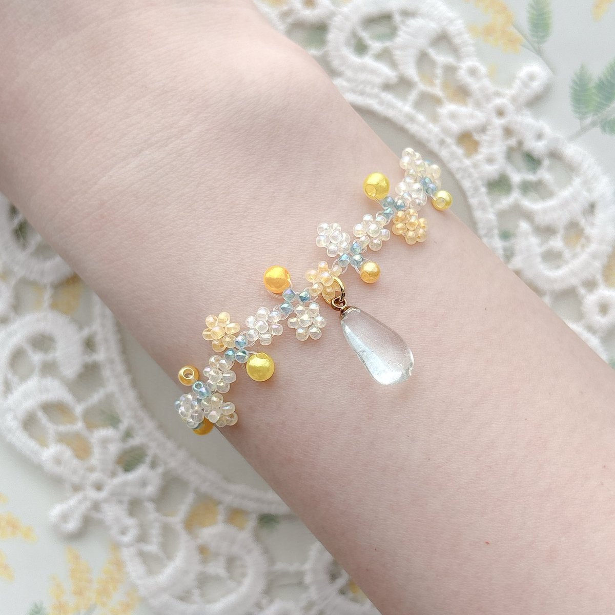 n_a_m_u_76's tweet image. mimosa🌼🌲

yellow💛×green💚

#Namu #handmade #beads #seaglass #mimosa #ミモザ