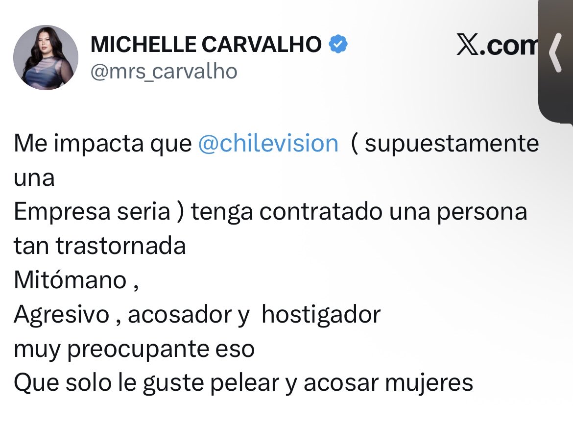 DaniSantanderrr's tweet photo. Michelle Carvalho me impresiona que marcas como @VictoriasSecret @CocaCola @TurkishAirlines @lorealchile @JPGaultier @Lacoste tienen a una mujer como tú, son de lujo o son bullying? 
“Yo no le quito el trabajo a nadie”
Eres muy 🤡 https://t.co/LsdB4CsjAZ