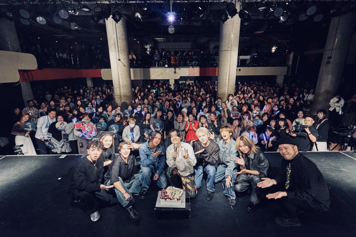 kentahino's tweet photo. 10/24
⁡
KENTA HINO ONE-MAN LIVE 2025
“Echo”
⁡
本当にありがとう。
⁡
duo MUSIC EXCHANGEのステージで
日野健太の一歩目が着地しました。
⁡
さぁこれからどこまで向かおうかね
皆さんと。
⁡
#日野健太
#Echo
#Confluxion https://t.co/Tu9BZqHaEK
