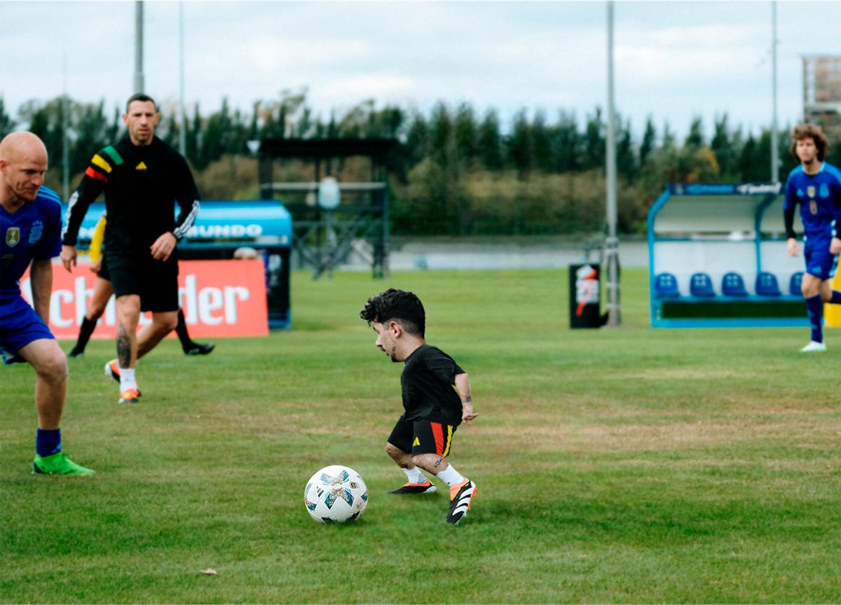 MACALLISTERMAN tweet media