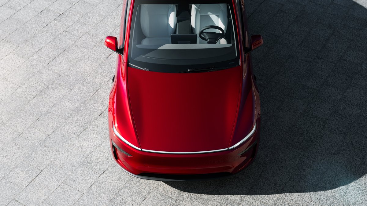 Tsla Chan tweet media