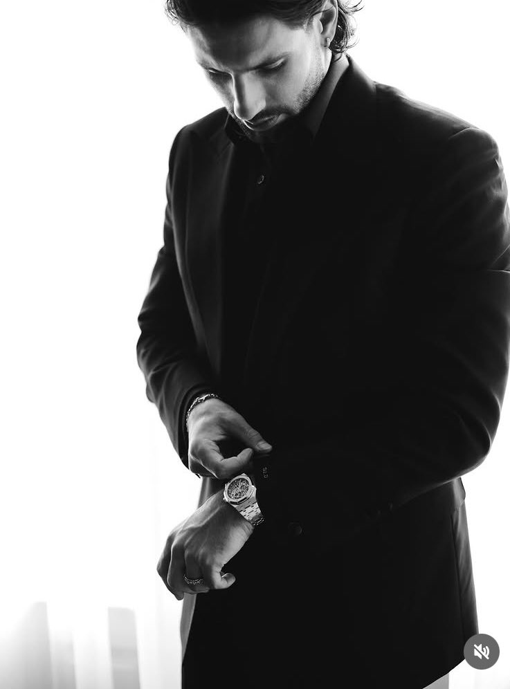 csicser_i's tweet image. Happy birthday @_SZD10