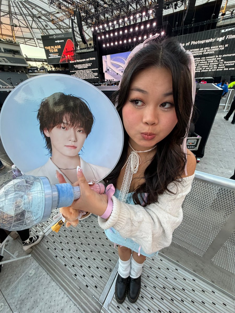 feat_kimmie's tweet photo. life as a #디노 fan ⋆.˚𖦹⋆✮⋆.˚ https://t.co/W02PVfWYHx