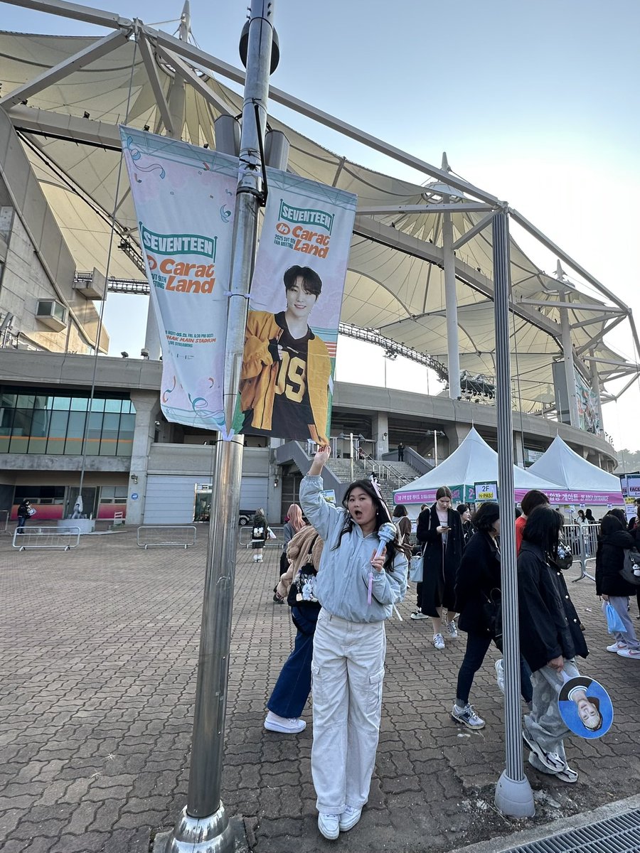 feat_kimmie's tweet photo. life as a #디노 fan ⋆.˚𖦹⋆✮⋆.˚ https://t.co/W02PVfWYHx