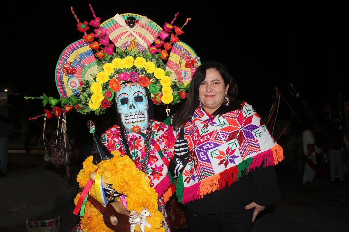 Paty_Aradillas's tweet image. Hoy celebramos Xantolo con toda la bella gente de Santa Rita en Villa de Pozos,  me siento profundamente agradecida por su presencia, en este festejo tan significativo para todas y todos nosotros. 
#PorNuestrasTradiciones
#vivalavida