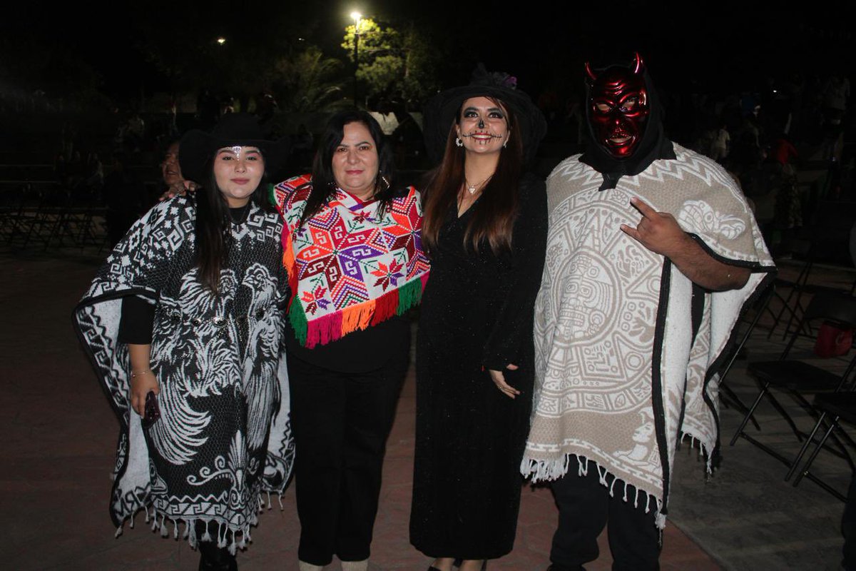 Paty_Aradillas's tweet image. Hoy celebramos Xantolo con toda la bella gente de Santa Rita en Villa de Pozos,  me siento profundamente agradecida por su presencia, en este festejo tan significativo para todas y todos nosotros. 
#PorNuestrasTradiciones
#vivalavida