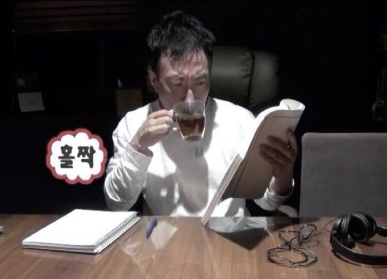 uhssodb's tweet image. #독서계트친소 #독서계_트친소
함께 책얘하실분..☕️