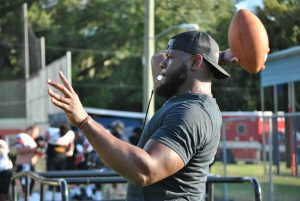 Salute 🫡 to Cornelius Ingram... Florida football royalty and Hawthorne’s sideline general, on reaching 100 career wins. Merky Waters stands with family. <a href="/CIngram_85/">Cornelius Ingram</a>

#ItsGettingMerky