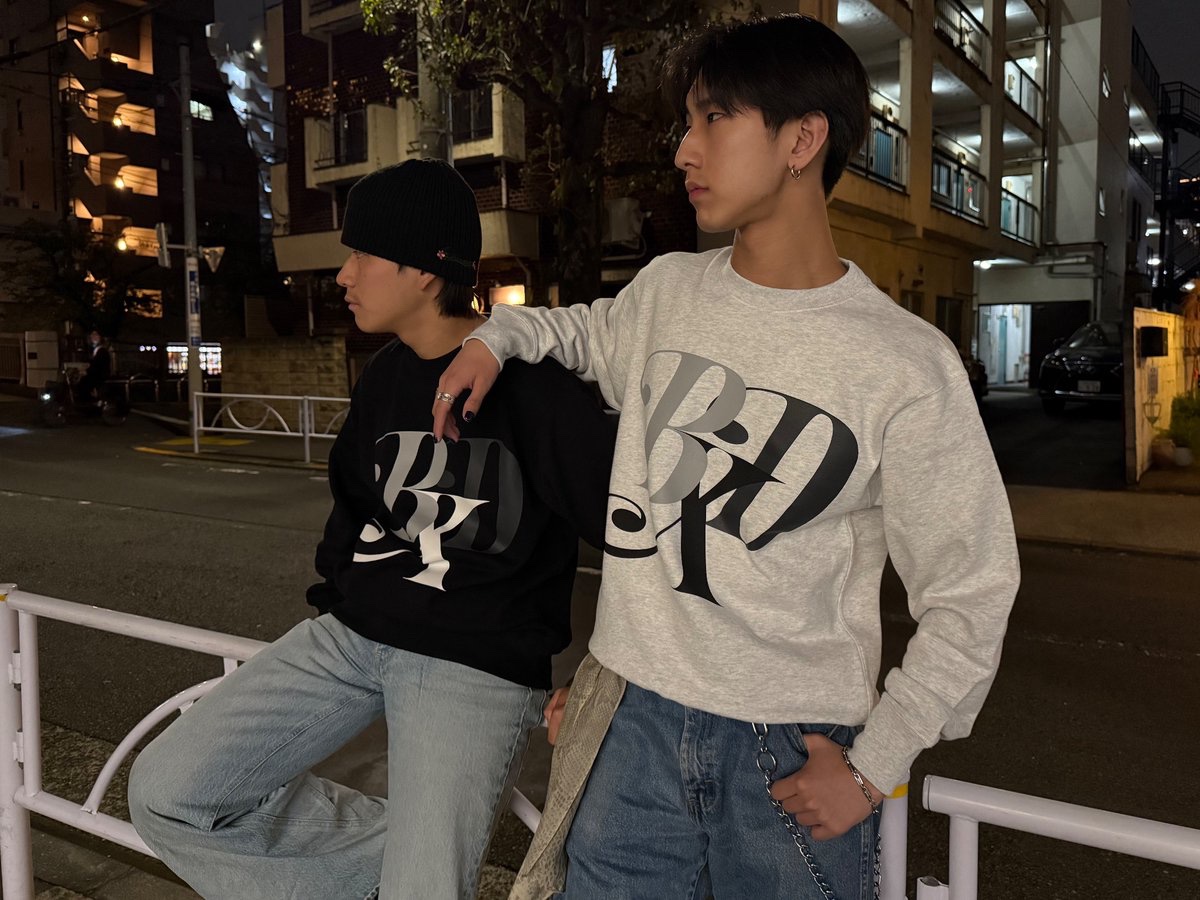 buddix】 2025 AUTUMN WINTER COLLECTION □ Honeycomb Knit V Neck 