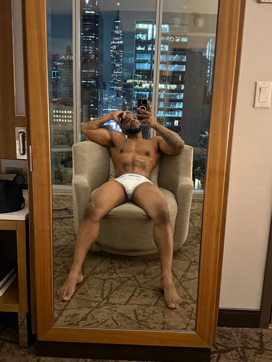 DJustdeno's tweet image. Rise And Grind…Early Morning Flight✈️