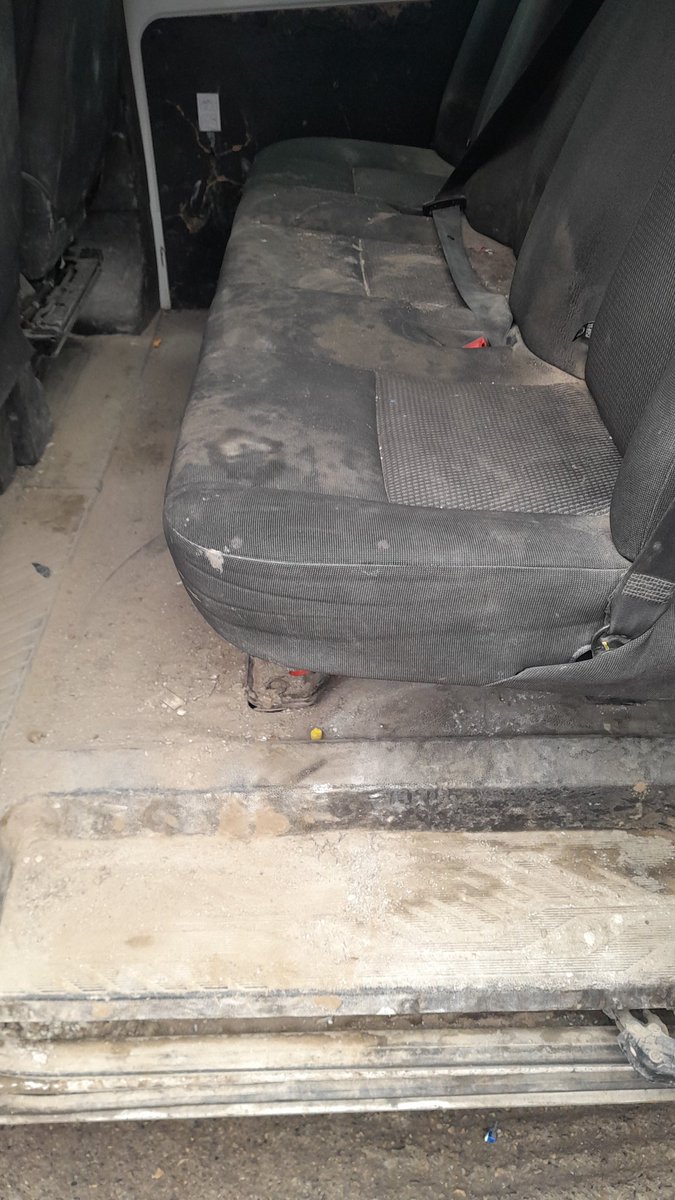 🚘✨💫BUBBLES VALETING 
SERVICES REDCAR🚘✨💫
77 LORD STREET
TS10 3HR REDCAR 
#Outside #Body #Shampoo #Wash #Hand #Wax #leatherwork  #Dried #Tyre #Shined #Door #Edges #Wiped #Wheels #Alloy #Cleaned #Windows #InAndOut  #cleanedup  #Polished #Full #Interior #Vacuumed #Mats