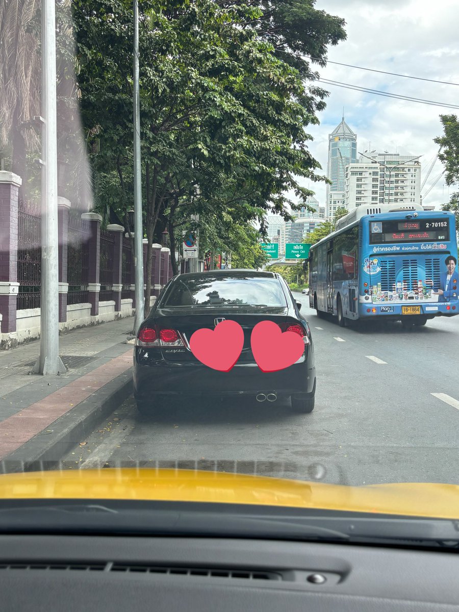 จอดพักรถ แถวสวนลุม ลูกค้าเงียบ มีลูกค้าท่านไหนสนใจใช้บริการทักมาได้ครับ พาเที่ยว พาเสียว ชลบุรี พัทยา แนวน้อง แนวสวิง พาจัดได้หมด