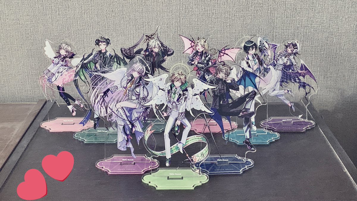 届いた❗️最高❗️消しゴムマジックで縁を消してこの世に降臨させるなどして遊んだ