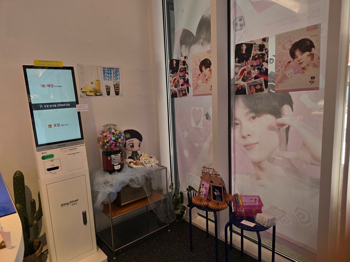 wooddaddaworld's tweet photo. #나의가을_소중한_우석에게
#김우석 #KIMWOOSEOK
#WOOSEOKDAY
디저트도 맛있고 아기자기 귀여움😋 https://t.co/tNKt9hCVLF