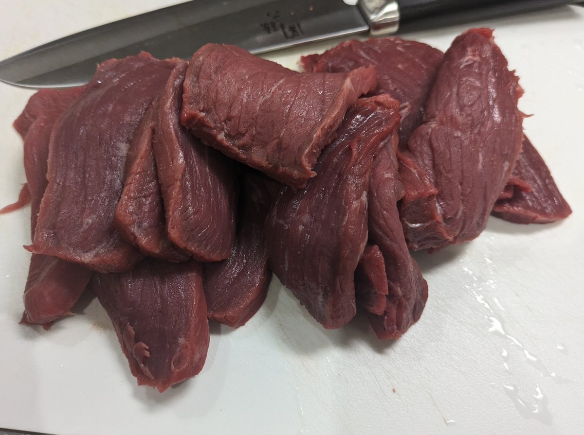 厚切り牛ももでジャーキー作るよ。