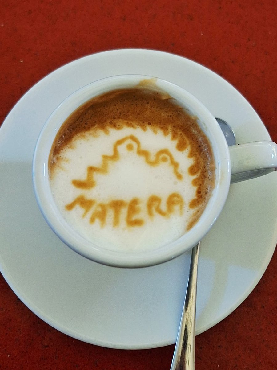 Buongiorno dalla città dei Sassi con un buon caffè ☕🌹😍😋🖐️