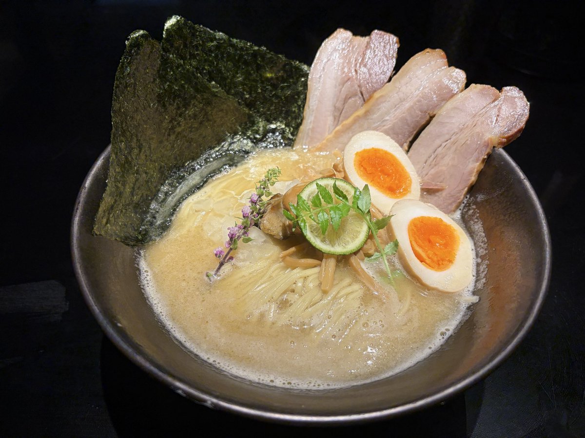 美味しゅうございました
#牡蠣白湯ラーメン