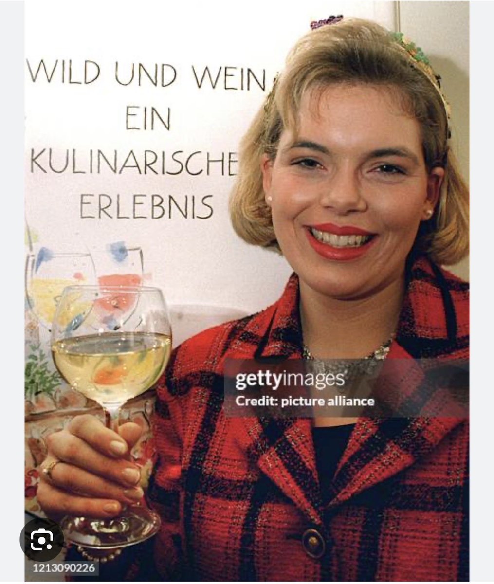 biertweet's tweet photo. @djpr Deutsche Weinkönigin 1995 https://t.co/28e7IsOtnF