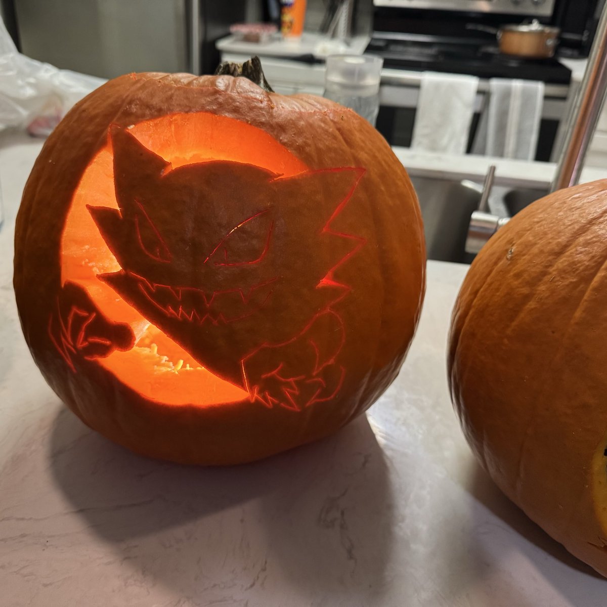 How do you like my Haunter pumpkin? 🥰