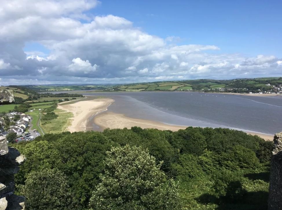 Carmjournal's tweet photo. The village fighting an 'outdated loophole' that will destroy its 'beating heart' https://t.co/UpAZmPIrB9 https://t.co/Bh4YVth2AA