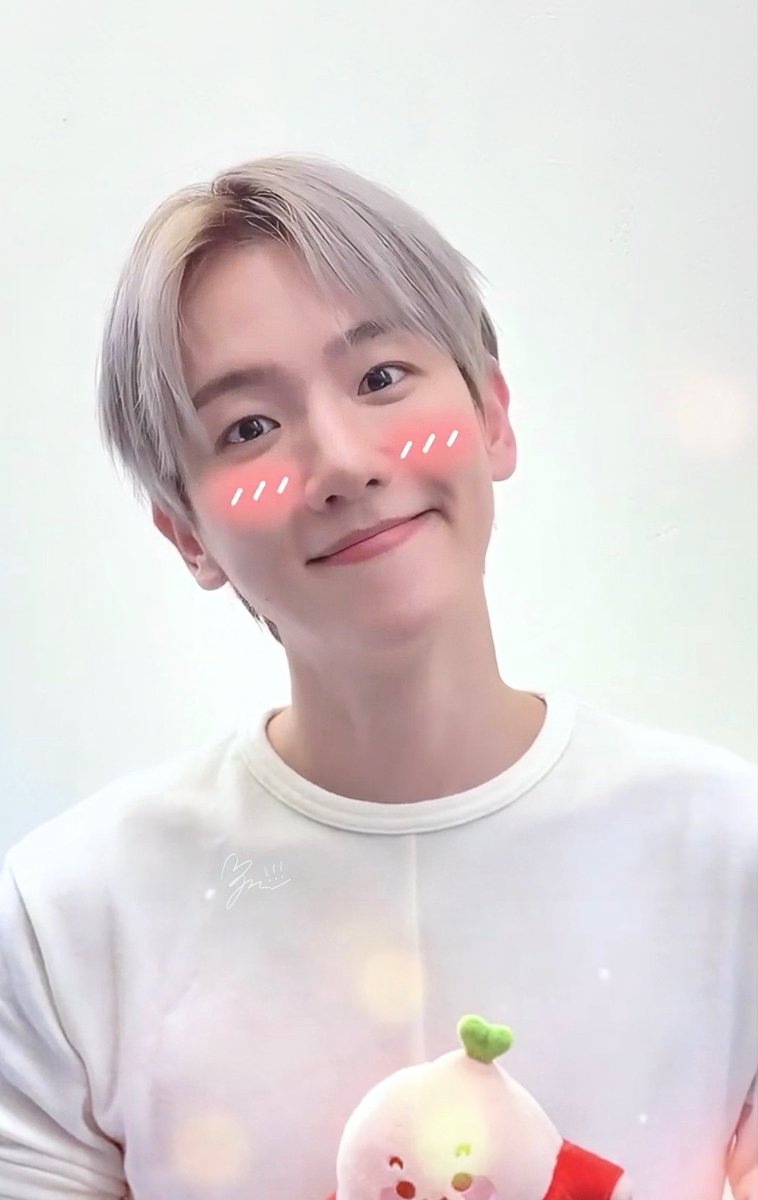 3geddian1's tweet photo. Soooo Cuteeeeeee 
*⭒⑅ ᜊʕ ྀི ܸ. . .ܸ ྀིʔᜊ｡⑅⭒*｡❣️
#Baekhyunxiaohongshu 
#백현이 
@B_hundred_Hyun @BAEKHYUN_INB100 https://t.co/pl5vtnQY8W