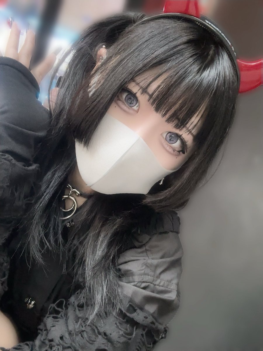 _i2x7y's tweet image. 🖤🍒🎞 2012 Banana hall 🎞🍒🖤

ブラリスぶりのフィルラ！
最高に暴れて楽しめましたー！
会ってくれた方々ありやぁす＞ ̫＜ ♡

やっぱりABCは偉大だよ……

yasu、愛してない♡

#ABC #AcidBlackCherry #AcidBlackCherryFILMLIVEtour2025 
#TeamABCと繋がりたい