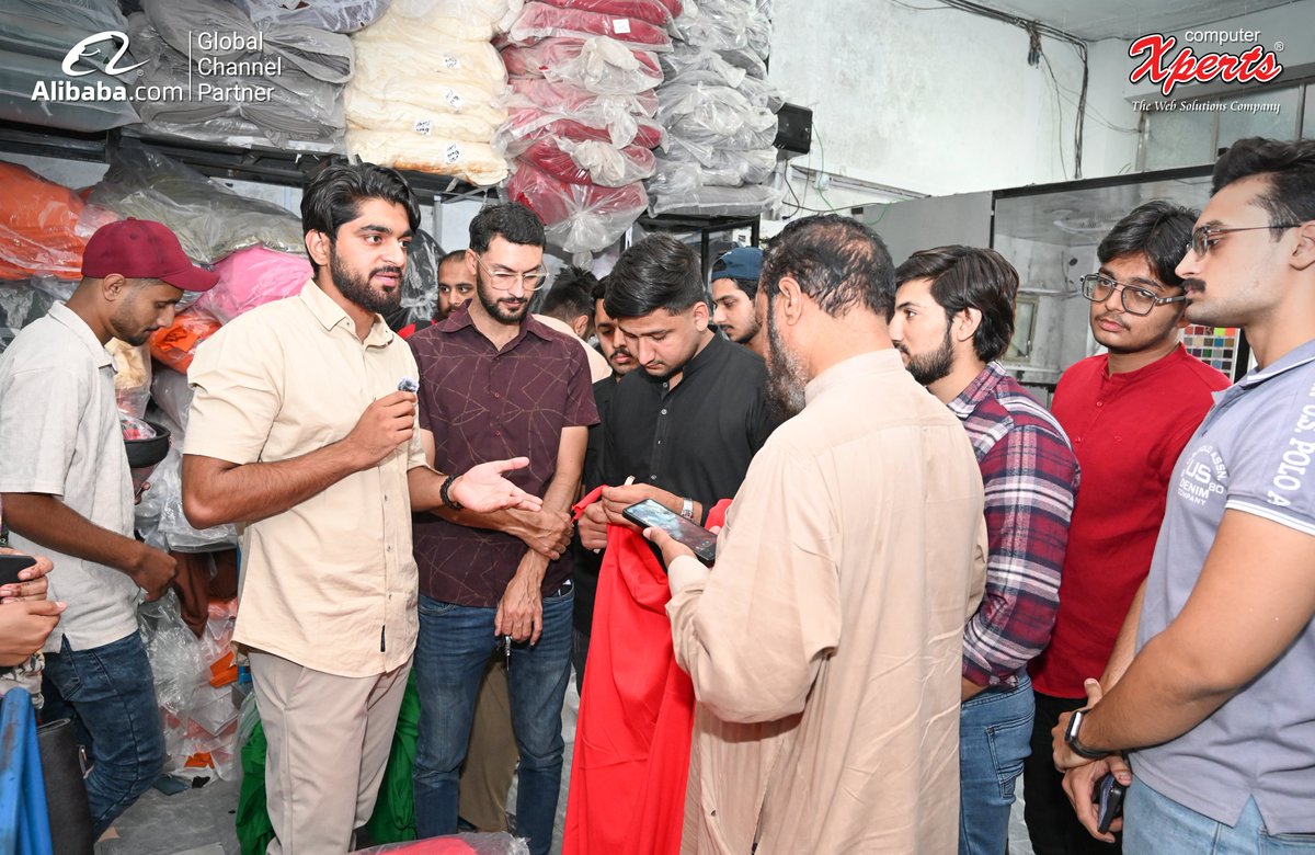 alibabaxperts's tweet image. After yesterday’s 𝐄𝐱𝐩𝐨𝐫𝐭 𝐁𝐮𝐬𝐢𝐧𝐞𝐬𝐬 𝐌𝐚𝐬𝐭𝐞𝐫𝐲 𝐂𝐥𝐚𝐬𝐬, our participants visited 𝐋𝐚𝐡𝐨𝐫𝐞 𝐅𝐚𝐛𝐫𝐢𝐜𝐬, a well-known fabric wholesaler in Sialkot, led by 𝐌𝐫. 𝐙𝐚𝐢𝐧 𝐔𝐥 𝐀𝐛𝐢𝐝𝐞𝐞𝐧 (𝐂𝐄𝐎, 𝐋𝐚𝐡𝐨𝐫𝐞 𝐅𝐚𝐛𝐫𝐢𝐜𝐬). 👏