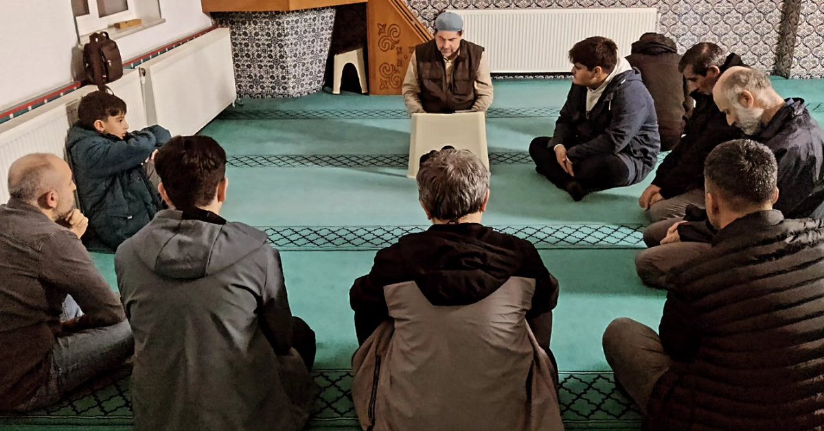 orduagd's tweet photo. sabah namazı buluşması:
kubbe altı sohbetleri https://t.co/agrw49sUaI