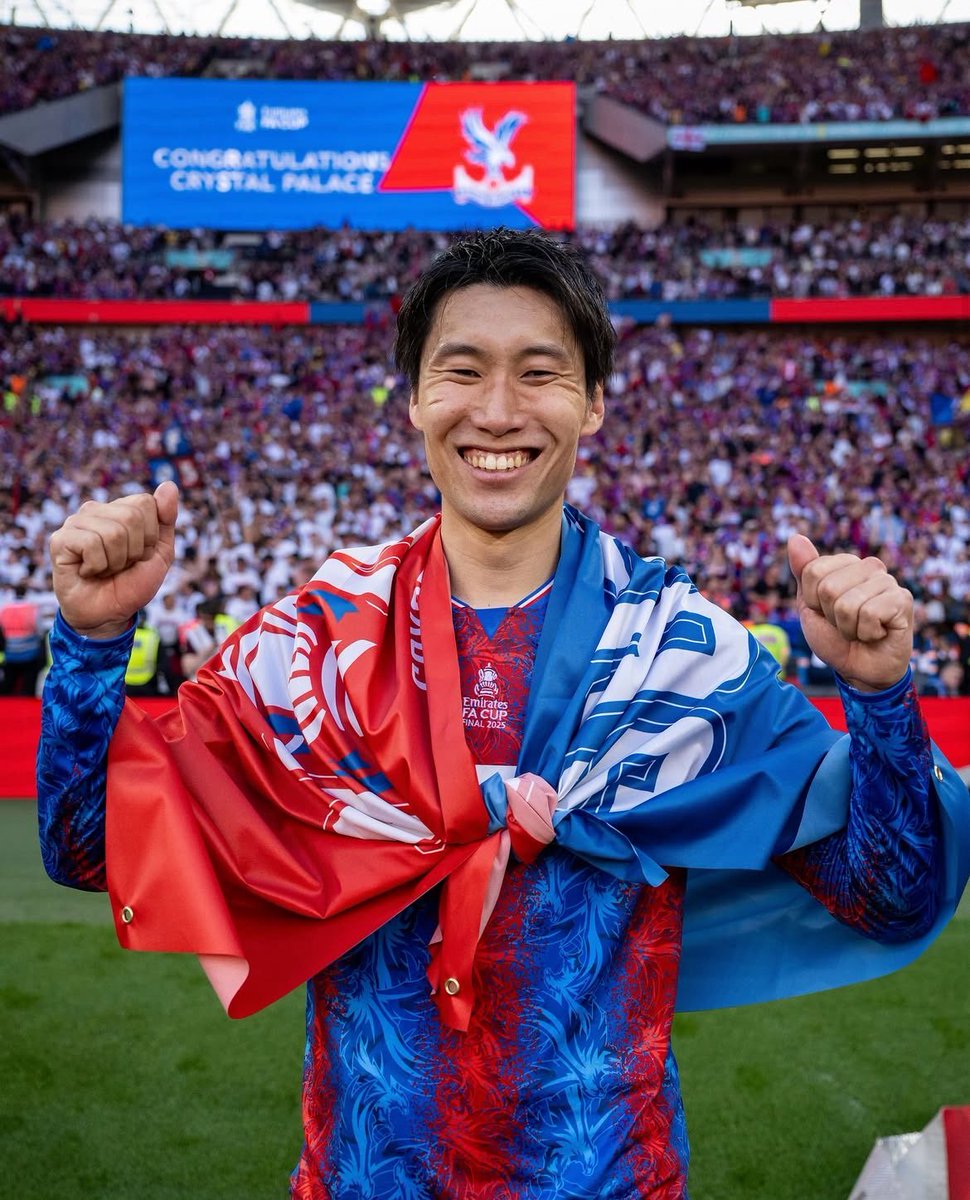<a href="/AmbJapanUK/">Hiroshi Suzuki</a> <a href="/LFC/">Liverpool FC</a> <a href="/premierleague/">Premier League</a> Mr Ambassador, please come to see the most successful Japanese footballer in Premier League history. He has been changing lives in South London.