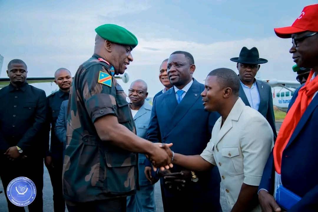 #ITURI #RDC

 Réponse  face aux manipulations de Luc Malembe

Le porte-parole privé du gouverneur de l’Ituri, M. Luc Malembe, vient d’affirmer publiquement qu’un militaire de l’UPDF aurait été arrêté parmi les combattants du mouvement CRP lors des affrontements avec les FARDC sur