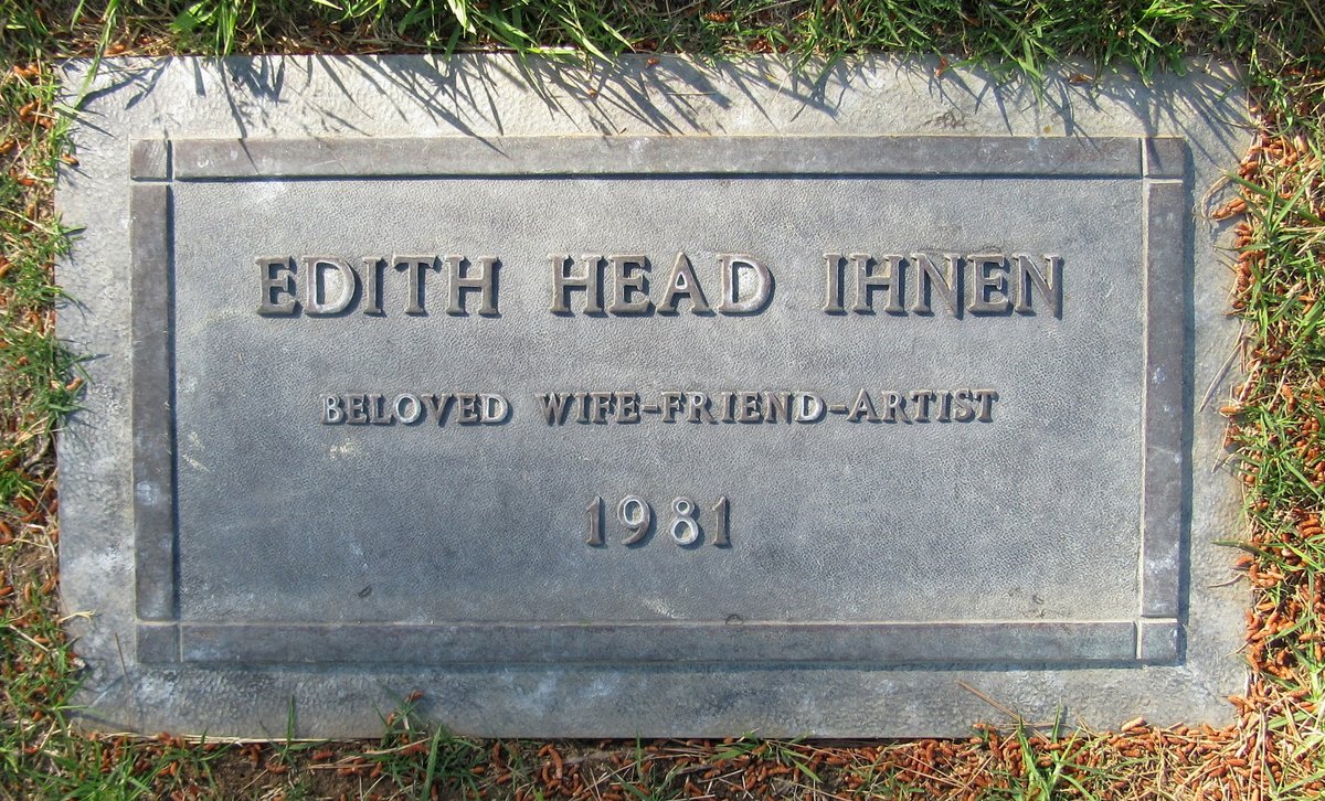 CemeteryGuide's tweet image. Eight-time Oscar winner (35-time nominee) costume designer Edith Head died on this date in 1981. She&apos;s at Forest Lawn Glendale.
