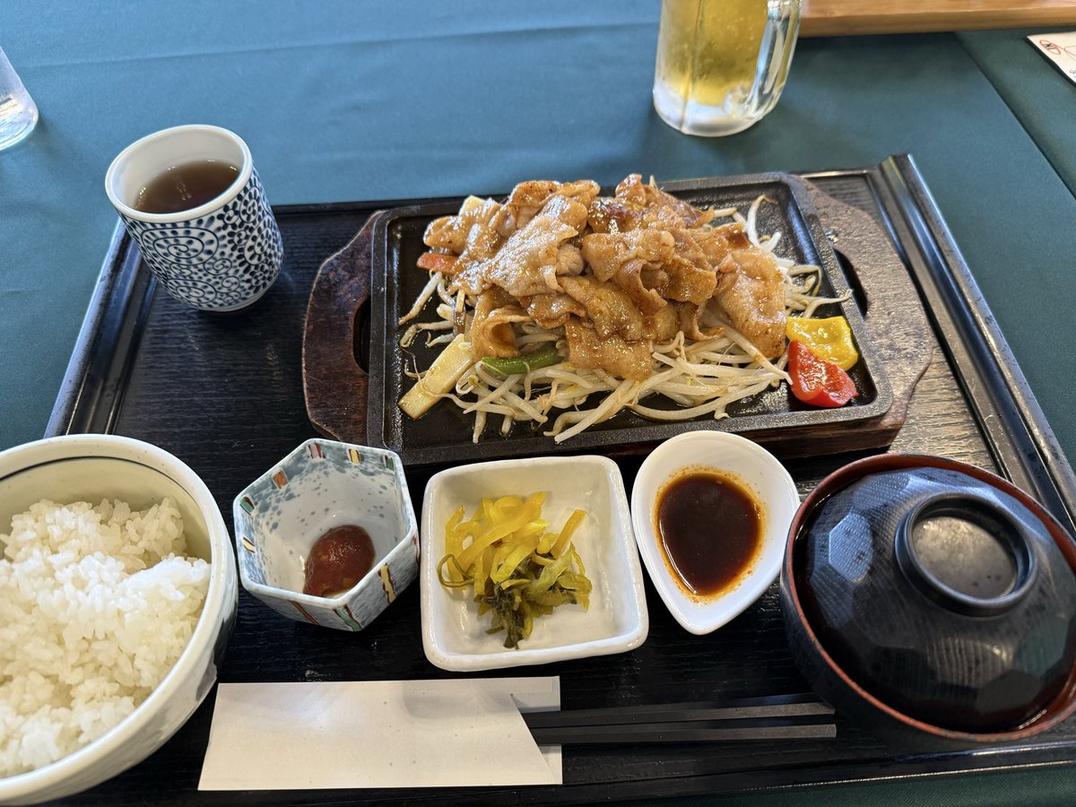 豚バラ鉄板焼き
タレが濃ゆくてなかなか
(　ﾟдﾟ)ﾝﾏｯ!