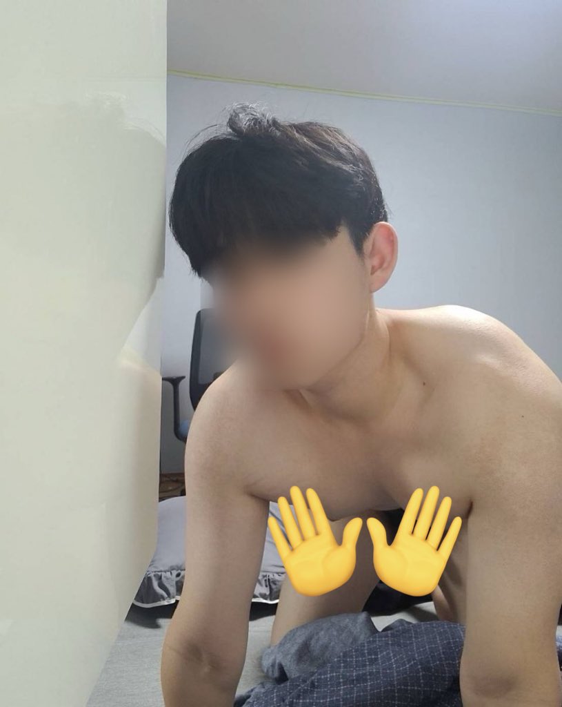 2Ww4r's tweet photo. 新入りの韓国人奴隷
普通にモテそうだけど根がクソマゾすぎて笑えるw
日本人様に見られたいらしいからスタンプなしみたいやつはリポストいいねよろ https://t.co/1cyGOZNx2g