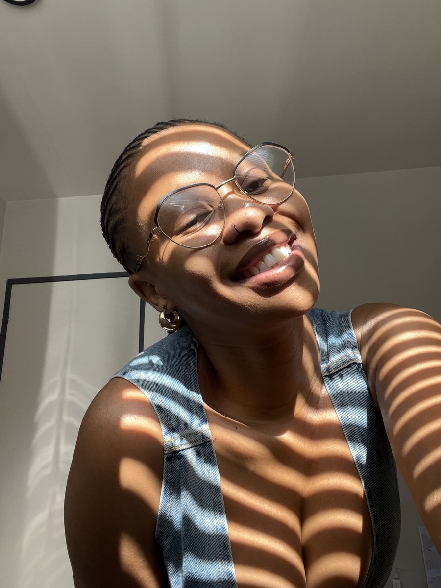 Señorita 🙂 (@aluthalivi_) on Twitter photo 27 y/o baby 🥳 27 y/o baby 🥳
