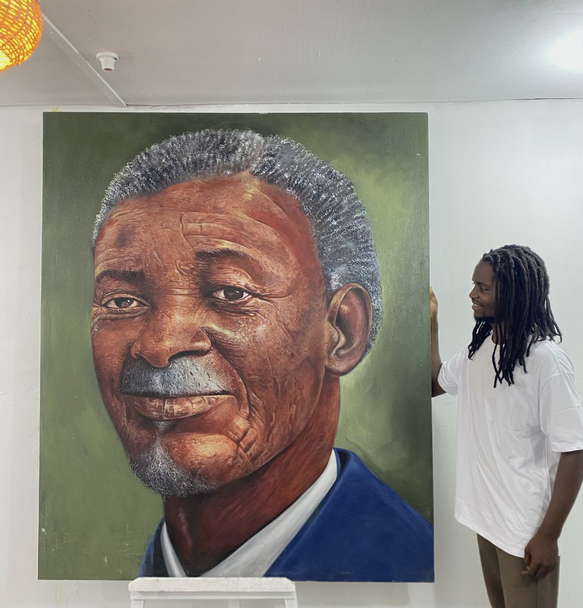 How started.                  How finished ✔️ 
Patrice Emery LUMUMBA that I imagined in those 100 years.