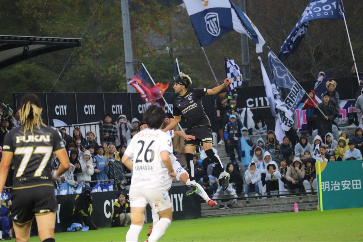 tochigi_city_'s tweet photo. ⏰ FULLTIME

🏅#明治安田スペシャルマッチ
🏆明治安田Ｊ３リーグ第33節
✔栃木シティ  1-0  ヴァンラーレ八戸
⚽️#バスケスバイロン

ホームで首位直接対決を勝利!!!!!!!!!
さあ、いくぞ!!!!!!!!

 #栃木シティ https://t.co/GijG0YKIKf