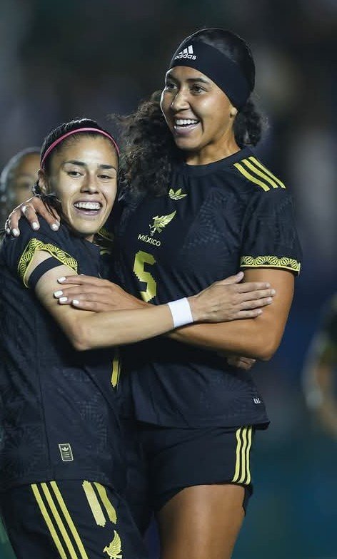 DatosTri's tweet photo. La Selección Mexicana de Fútbol Femenil derrotó 1-0 a Nueva Zelanda  con gol de Aaliyah Farmer al minuto 9 en partido amistoso en el  estadio Ciudad de los Deportes. https://t.co/bWn5JpHqEC