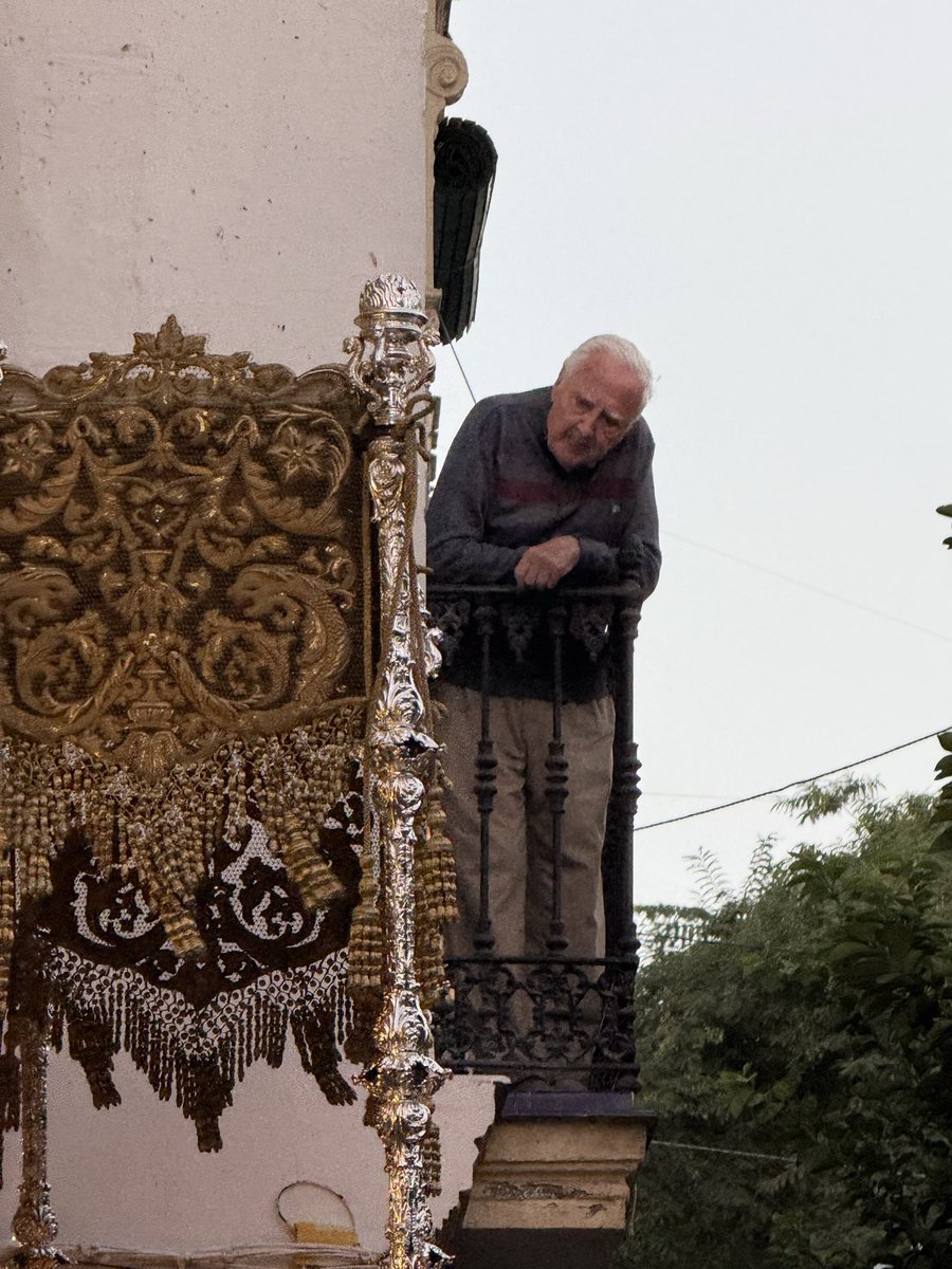 Por esto salen los pasos a la calle