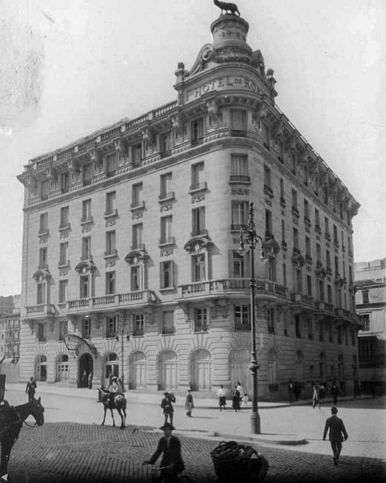 Gato por Madrid 😺 (@gatopormadrid) on Twitter photo El Hotel Roma en la Gran Vía de Madrid en 1915. El Hotel Roma en la Gran Vía de Madrid en 1915.