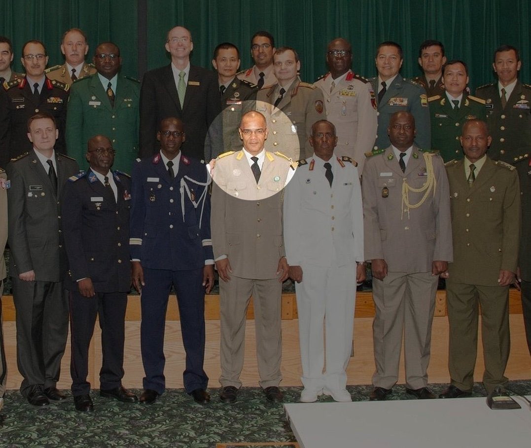 FelixMugenzi's tweet photo. Le général Patrick Sasa Nzita, actuel chef des renseignements militaires congolais, est de nationalité belge et possède un passeport belge délivré par la municipalité de Saint-Gilles en 2018. 

🟠Alors qu'il était chef adjoint des renseignements militaires de la RDC, il a été accusé de viol avec violence et d'autres infractions graves. 

🟠Malgré ces allégations,  #Tshisekedi l'a nommé chef des renseignements militaires, en remplacement du général Christian Ndwayel, actuellement emprisonné après avoir été faussement accusé de collaboration avec le Rwanda.
