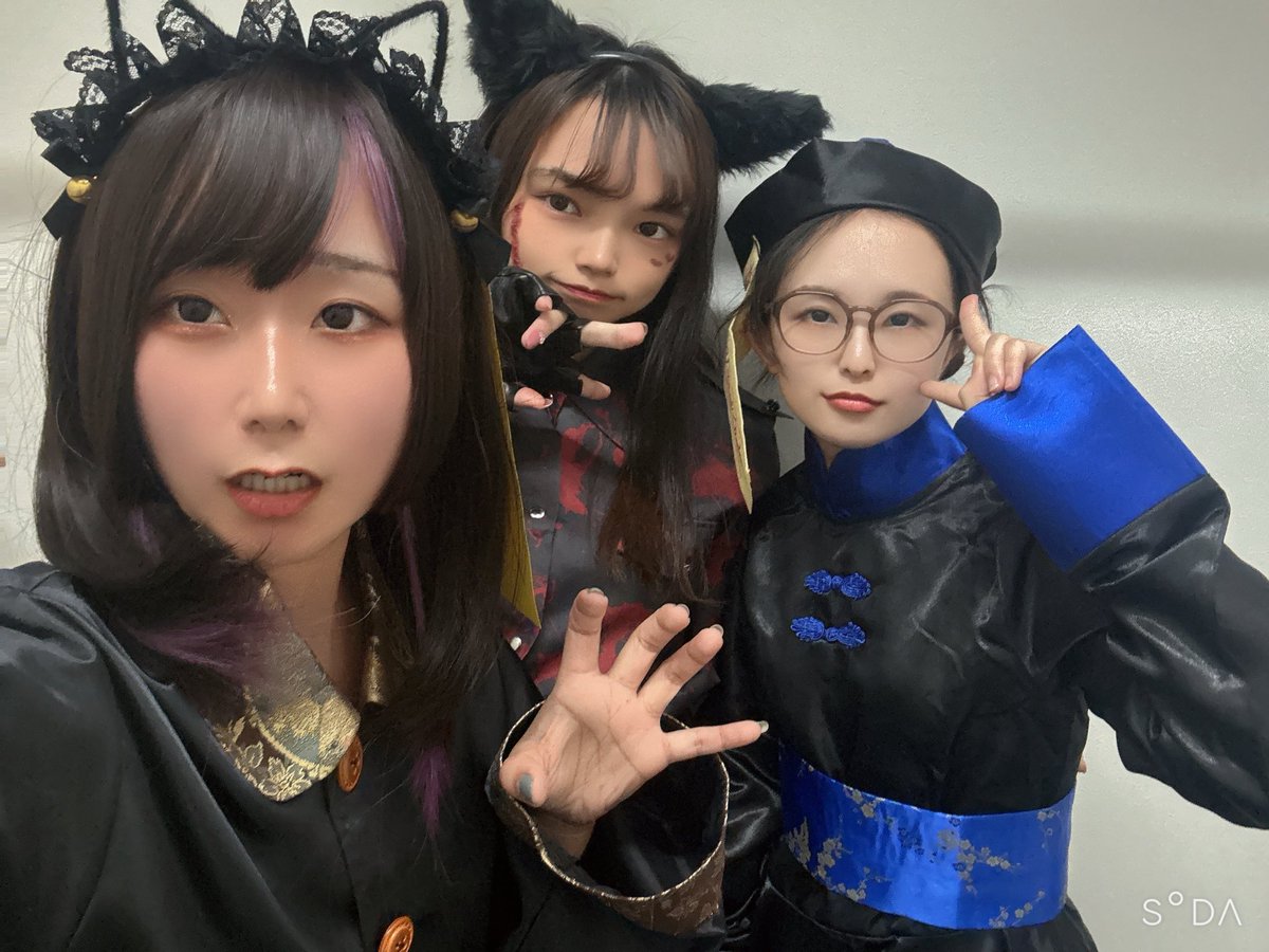 cocoView_mizuki's tweet image. 今日は、ハロウィンイベントありがとうございました！
初のコスプレ緊張したけどとても楽しかった！！まだまだたくさんの方に見てもらいたいな
来月24日3人のライブ見に来てね🫶