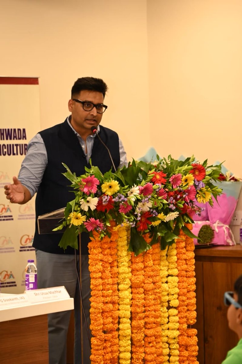 utsavmachhar's tweet image. Truly a significant day 24th soft, 2025— a day when CMIA and the citizens of Chhatrapati Sambhajinagar paid tribute to Shri Madhur Bajaj Ji through our humble yet heartfelt gesture of naming the CMIA Road as “Madhur Bajaj Marg.” 

Present on the occasion were Shri G Shreekanth ji…