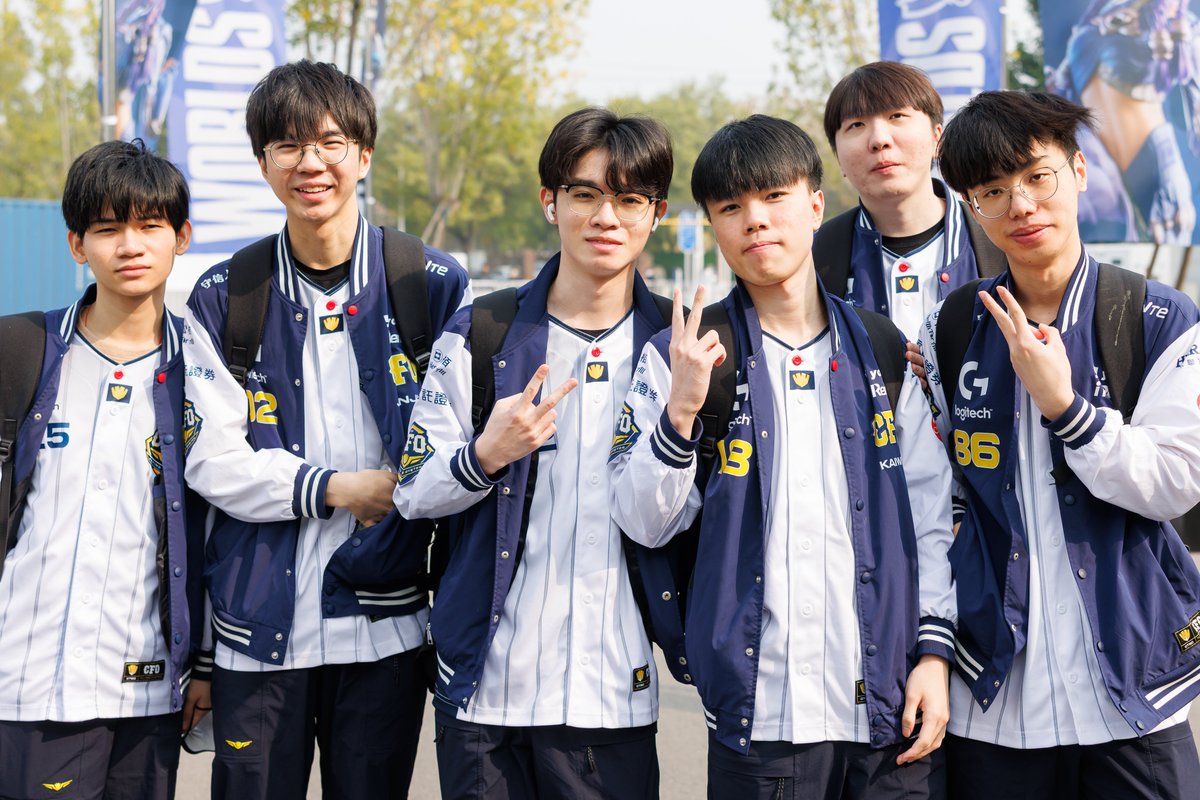 CTBC FLYING OYSTER 🇹🇼 QUALIFY FOR THE #Worlds2025 QUARTERFINALS 

An Asian-Pacific team hadn’t reached the Quarterfinals since Flash Wolves 🇹🇼 in 2015

THEY DID IT