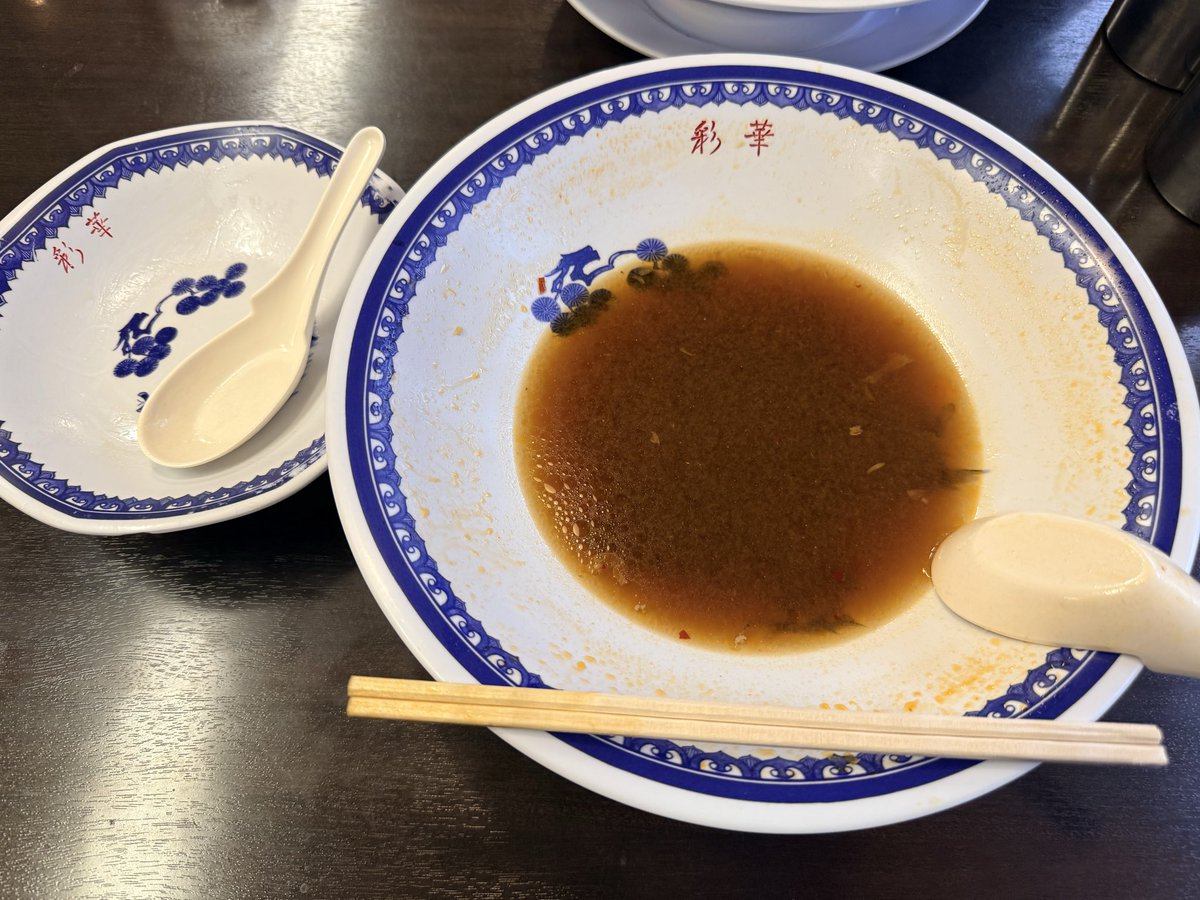 akiemon_r3's tweet image. 西に来たらお立ち寄り必須の彩華🍜
サイカラーメン大(2玉)＆チャーハンごちそうさまでした😋

ほんでめっちゃ雨なのでおバイク勢の皆様お気を付けて～🏍☔️
…🍙さんだけかな？😂