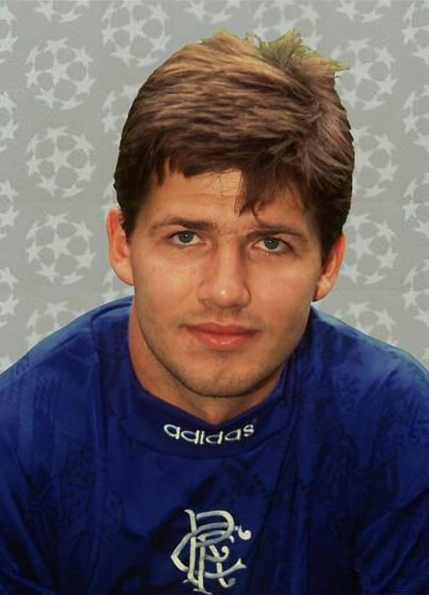 WATP72RFC's tweet photo. πHappy 56th Birthday Oleg Salenko. Joined #Rangers for Β£2.5m from Valencia in 1995. Scored 8 goals in 20 games, helping us win #8IAR, but was moved on to Istanbulspor in a swap for Peter van Vossen. He's still the only player to win World Cup Golden Boots at U21 & Senior level. https://t.co/YayqfsykEw
