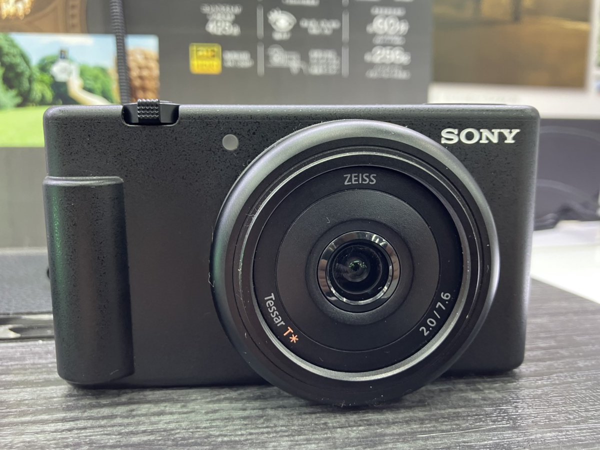 【美品✨国産✨即戦力✨】SONY✨i3✨4G✨SSD128G✨14型✨カメラ SONY ミラーレス一眼カメラ アダプタ欠品・ケーブル接触不良有