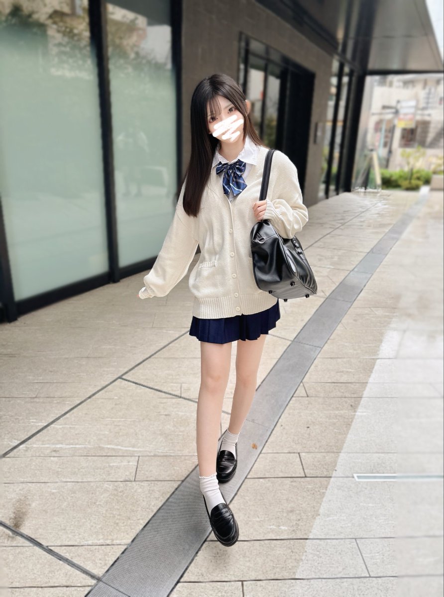 东京高端模特安排微心 11856811 高端外围 真人真照 见人付款